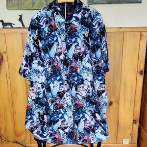 Robert Graham Blue and Red Casual Button Down Shirt